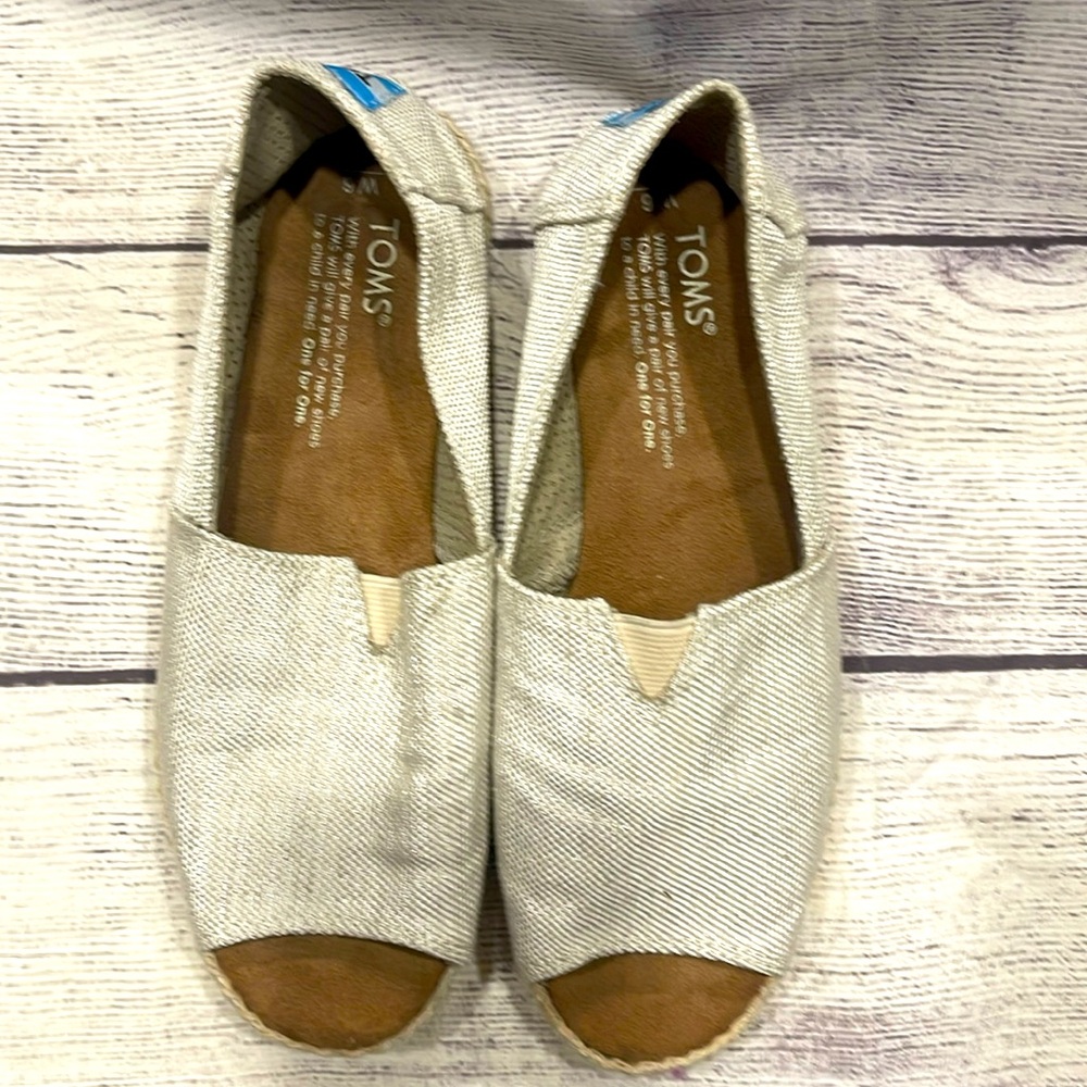 TOMS OPEN TOE SLIP ON